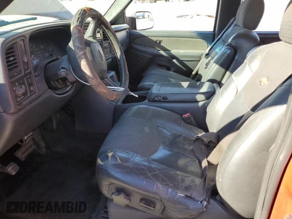 ✅ 2002 Chevrolet Avalanche • VIN: 3GNEC13T52G305718 • Lot: 87090385. Listed on Copart with 216,900 mi. Free auction sales archive from the USA and detailed vehicle history report at DreamBid. Image 7.