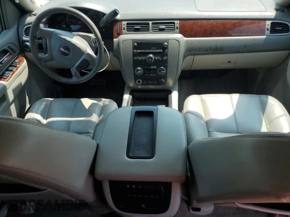 ✅ 2014 GMC Yukon XL SLT • VIN: 1GKS1KE04ER224261 • Lot: 62372575. Listed on Copart with 213,499 mi. Free auction sales archive from the USA and detailed vehicle history report at DreamBid. Image 8.