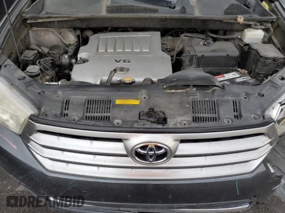 ✅ 2013 Toyota Highlander SE • VIN: 5TDZK3EH5DS116699 • Лот: 86159095. Опубликован ранее на Copart с пробегом 264 256 миль. Бесплатный доступ к архиву аукционных продаж из США и подробный отчёт об истории автомобиля на DreamBid. Изображение 11.