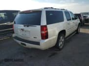 ✅ 2008 Chevrolet Suburban 2LT • VIN: 1GNFK16368R265564 • Lot: 76410584. Wystawiony na Copart z przebiegiem Nie podano. Bezpłatny archiwum sprzedaży aukcyjnych z USA i szczegółowy raport historii pojazdu na DreamBid. Zdjęcie 3.