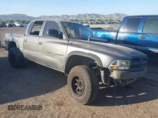 ✅ 2002 Dodge Dakota • VIN: 1B7HG38Z62S553505 • Lot: 42499787. Wystawiony na IAAI z przebiegiem 356 218 mil. Bezpłatny archiwum sprzedaży aukcyjnych z USA i szczegółowy raport historii pojazdu na DreamBid. Zdjęcie 1.