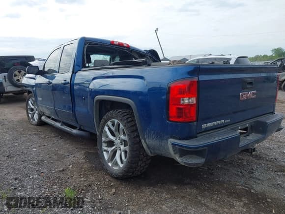 ✅ 2019 GMC Sierra 1500 • VIN: 2GTV2LEC2K1124248 • Лот: 42358524. Опубликован ранее на IAAI с пробегом 104 972 миль. Бесплатный доступ к архиву аукционных продаж из США и подробный отчёт об истории автомобиля на DreamBid. Изображение 3.