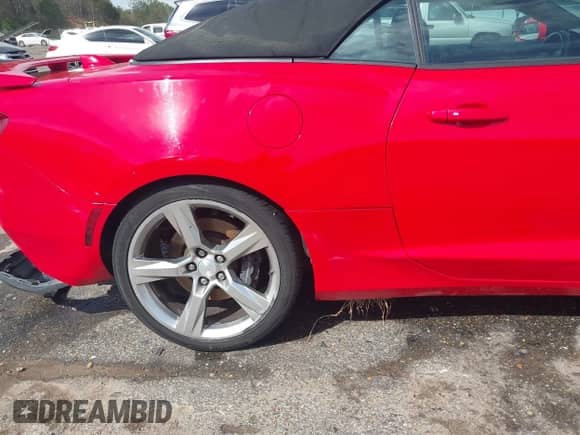 2017 Chevrolet Camaro 1SS с VIN 1G1FF3D76H0182390, выставлен на аукционе IAAI как лот 41824313 с пробегом 81 965 миль миль и . История ставок и продаж доступна на DreamBid. Изображение 18.