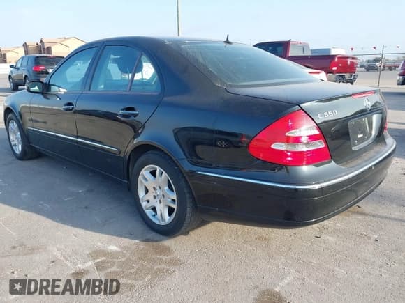 ✅ 2006 Mercedes-Benz E 350 • VIN: WDBUF56J16A819193 • Lot: 43739230. Wystawiony na IAAI z przebiegiem 88 157 mil. Bezpłatny archiwum sprzedaży aukcyjnych z USA i szczegółowy raport historii pojazdu na DreamBid. Zdjęcie 3.
