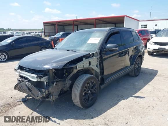 2018 Mitsubishi Outlander SE with VIN JA4AD3A36JZ031408, listed as a IAAI auction lot 42970834 with 106,485 mi miles and . Bid and sale history available at DreamBid. Image 2.