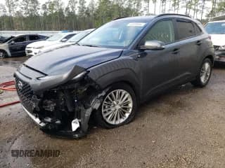 ✅ 2020 Hyundai Kona SEL Plus • VIN: KM8K62AA6LU450755 • Лот: 40809844. Опубликован ранее на Copart с пробегом 44 001 миль. Бесплатный доступ к архиву аукционных продаж из США и подробный отчёт об истории автомобиля на DreamBid. Изображение 1.