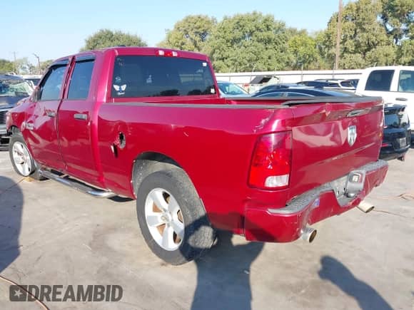 2013 Ram 1500 Express с VIN 1C6RR6FT3DS655188, выставлен на аукционе IAAI как лот 43339156 с пробегом 248 721 миль миль и . История ставок и продаж доступна на DreamBid. Изображение 3.