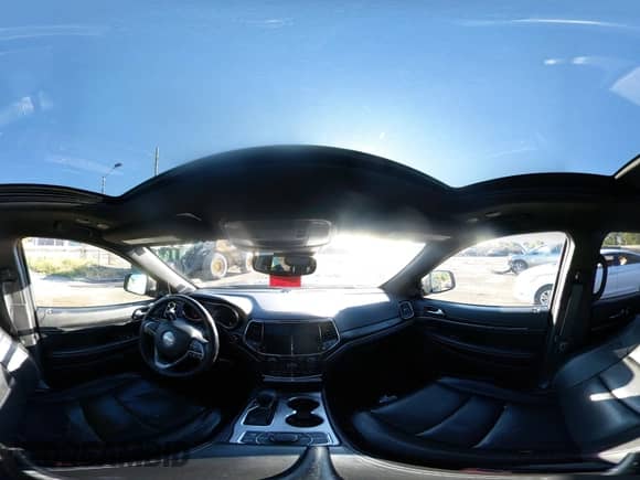 2021 Jeep Grand Cherokee 80th Anniversary с VIN 1C4RJFBG5MC568847, выставлен на аукционе IAAI как лот 43383923 с пробегом 46 787 миль миль и . История ставок и продаж доступна на DreamBid. Изображение 18.