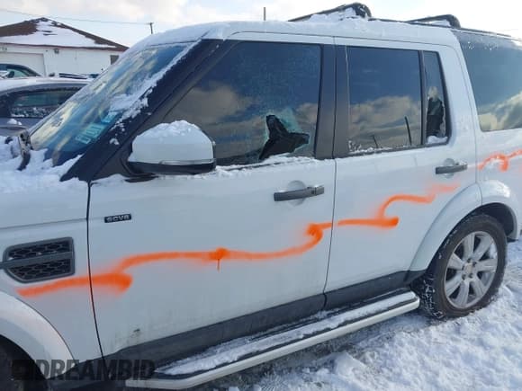 ✅ 2015 Land Rover LR4 HSE • VIN: SALAG2V65FA753110 • Lot: 41549015. Listed on IAAI with 185,288 mi. Free auction sales archive from the USA and detailed vehicle history report at DreamBid. Image 6.