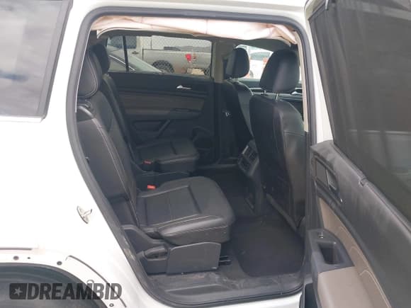 ✅ 2021 Volkswagen Atlas SE • VIN: 1V2JR2CA3MC600332 • Лот: 42571104. Опубликован ранее на IAAI с пробегом 36 720 миль. Бесплатный доступ к архиву аукционных продаж из США и подробный отчёт об истории автомобиля на DreamBid. Изображение 8.