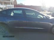 ✅ 2023 Tesla Model 3 • VIN: 5YJ3E1EA0PF540790 • Lot: 43580803. Wystawiony na IAAI z przebiegiem 21 936 mil. Bezpłatny archiwum sprzedaży aukcyjnych z USA i szczegółowy raport historii pojazdu na DreamBid. Zdjęcie 13.