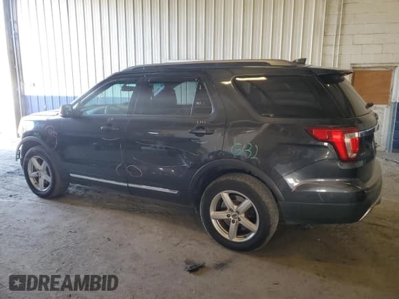 ✅ 2017 Ford Explorer XLT • VIN: 1FM5K8D81HGA83936 • Lot: 84391925. Wystawiony na Copart z przebiegiem 108 137 mil. Bezpłatny archiwum sprzedaży aukcyjnych z USA i szczegółowy raport historii pojazdu na DreamBid. Zdjęcie 2.