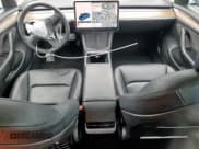 ✅ 2022 Tesla Model 3 • VIN: 5YJ3E1EA6NF111361 • Lot: 84215365. Wystawiony na Copart z przebiegiem 55 681 mil. Bezpłatny archiwum sprzedaży aukcyjnych z USA i szczegółowy raport historii pojazdu na DreamBid. Zdjęcie 8.