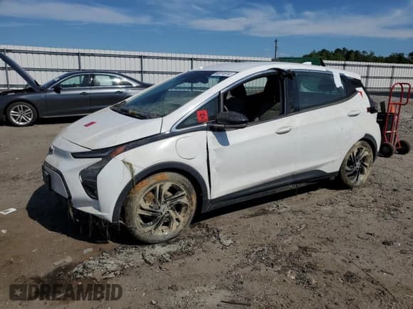 ✅ 2022 Chevrolet Bolt EV 2LT • VIN: 1G1FX6S00N4100937 • Lot: 60074914. Wystawiony na Copart z przebiegiem Nie podano. Bezpłatny archiwum sprzedaży aukcyjnych z USA i szczegółowy raport historii pojazdu na DreamBid. Zdjęcie 1.