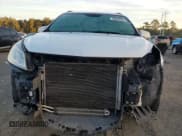 ✅ 2017 Chevrolet Traverse LT • VIN: 1GNKRHKD1HJ270767 • Lot: 86884925. Wystawiony na Copart z przebiegiem 172 863 mil. Bezpłatny archiwum sprzedaży aukcyjnych z USA i szczegółowy raport historii pojazdu na DreamBid. Zdjęcie 5.