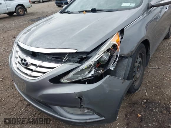 ✅ 2012 Hyundai Sonata SE • VIN: 5NPEC4AB8CH441662 • Лот: 43575168. Опубликован ранее на IAAI с пробегом 146 675 миль. Бесплатный доступ к архиву аукционных продаж из США и подробный отчёт об истории автомобиля на DreamBid. Изображение 12.