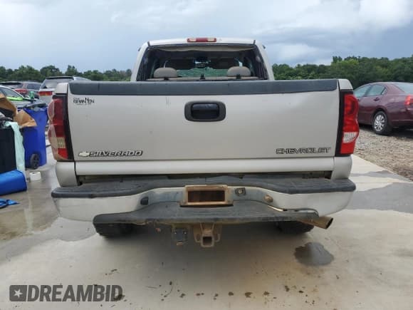 ✅ 2004 Chevrolet Silverado 2500HD LT • VIN: 1GCHK29154E171260 • Лот: 67353795. Опубликован ранее на Copart с пробегом Не указан. Бесплатный доступ к архиву аукционных продаж из США и подробный отчёт об истории автомобиля на DreamBid. Изображение 6.