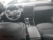 ✅ 2023 Hyundai Tucson SEL • VIN: 5NMJF3AE4PH286640 • Lot: 74198694. Wystawiony na Copart z przebiegiem Nie podano. Bezpłatny archiwum sprzedaży aukcyjnych z USA i szczegółowy raport historii pojazdu na DreamBid. Zdjęcie 8.