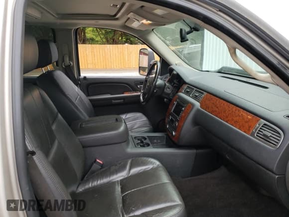 ✅ 2007 Chevrolet Silverado 2500HD 2LT • VIN: 1GCHK23607F556728 • Лот: 71477675. Опубликован ранее на Copart с пробегом 116 177 миль. Бесплатный доступ к архиву аукционных продаж из США и подробный отчёт об истории автомобиля на DreamBid. Изображение 5.