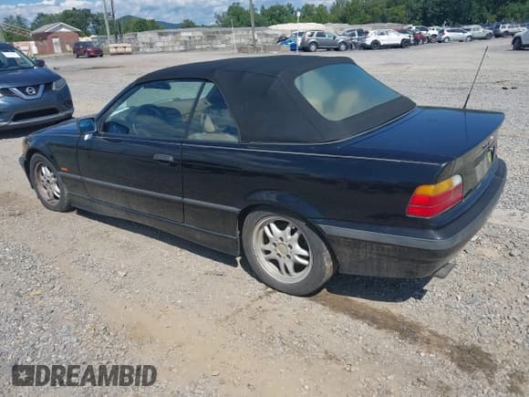 ✅ 1998 BMW 3 Series 328i • VIN: WBABK7334WET66974 • Лот: 43087687. Опубликован ранее на IAAI с пробегом 189 858 миль. Бесплатный доступ к архиву аукционных продаж из США и подробный отчёт об истории автомобиля на DreamBid. Изображение 3.