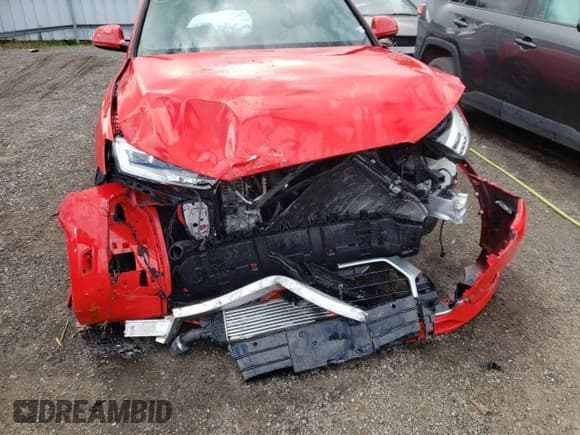 ✅ 2016 Audi Q3 Prestige • VIN: WA1GFCFS8GR002702 • Lot: 60285132. Wystawiony na Copart z przebiegiem 81 821 mil. Bezpłatny archiwum sprzedaży aukcyjnych z USA i szczegółowy raport historii pojazdu na DreamBid. Zdjęcie 9.