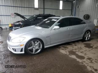 ✅ 2008 Mercedes-Benz S 63 AMG • VIN: WDDNG77XX8A237166 • Lot: 83827925. Wystawiony na Copart z przebiegiem 132 096 mil. Bezpłatny archiwum sprzedaży aukcyjnych z USA i szczegółowy raport historii pojazdu na DreamBid. Zdjęcie 1.