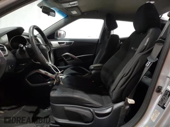 ✅ 2015 Hyundai Veloster RE:FLEX • VIN: KMHTC6AD0FU229574 • Lot: 80521484. Wystawiony na Copart z przebiegiem 95 300 mil. Bezpłatny archiwum sprzedaży aukcyjnych z USA i szczegółowy raport historii pojazdu na DreamBid. Zdjęcie 7.