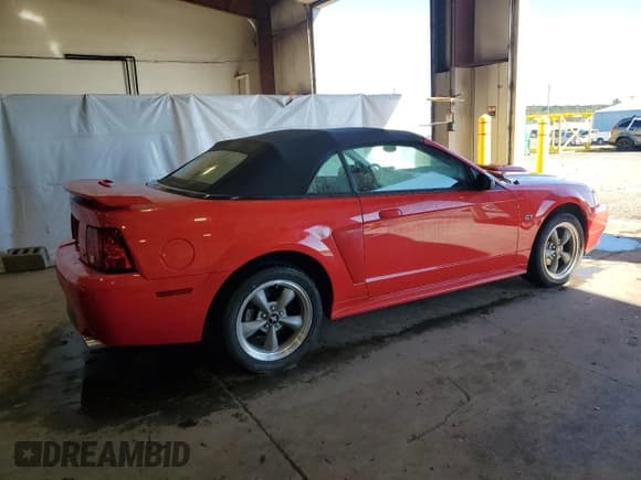✅ 2002 Ford Mustang GT Deluxe • VIN: 1FAFP45X72F157470 • Lot: 84894705. Listed on Copart with 6,180 mi. Free auction sales archive from the USA and detailed vehicle history report at DreamBid. Image 3.