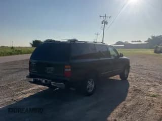 ✅ 2001 Chevrolet Suburban LS • VIN: 3GNEC16T51G289417 • Лот: 64549525. Опубликован ранее на Copart с пробегом 232 742 миль. Бесплатный доступ к архиву аукционных продаж из США и подробный отчёт об истории автомобиля на DreamBid. Изображение 4.