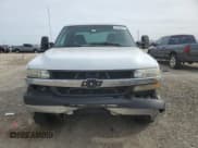 ✅ 2002 Chevrolet Silverado 2500HD LS • VIN: 1GCHC29152E117242 • Lot: 87448314. Wystawiony na Copart z przebiegiem 233 968 mil. Bezpłatny archiwum sprzedaży aukcyjnych z USA i szczegółowy raport historii pojazdu na DreamBid. Zdjęcie 5.