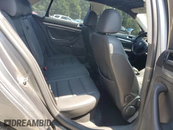 ✅ 2007 Volkswagen Jetta 2.5 • VIN: 3VWRG71K67M171447 • Lot: 65929785. Listed on Copart with 152,313 mi. Free auction sales archive from the USA and detailed vehicle history report at DreamBid. Image 10.