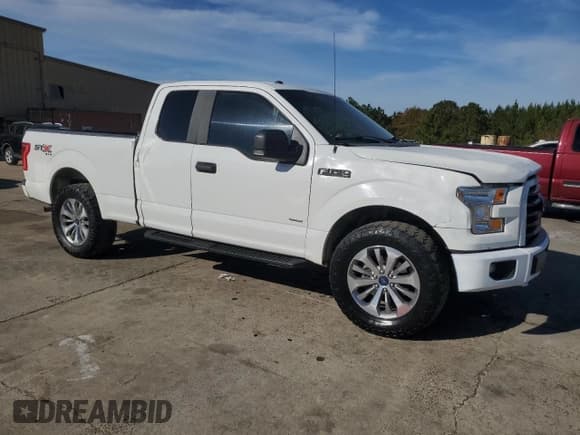 ✅ 2017 Ford F-150 XL • VIN: 1FTEX1EP1HFC76211 • Lot: 93202555. Listed on Copart with 91,697 mi. Free auction sales archive from the USA and detailed vehicle history report at DreamBid. Image 4.