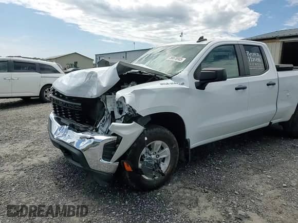 2020 Chevrolet Silverado 1500 Work Truck z VIN 1GCRYAEH1LZ349463, wystawiony jako Copart lot #56678985 z przebiegiem 114 544 mil mil oraz Czysty tytuł • Clean title. Historia ofert i sprzedaży dostępna na DreamBid. Obrazek 13.