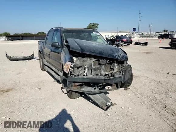 ✅ 2005 Ford Explorer Sport Trac XLS • VIN: 1FMZU67K25UA00339 • Lot: 85004385. Wystawiony na Copart z przebiegiem 202 434 mil. Bezpłatny archiwum sprzedaży aukcyjnych z USA i szczegółowy raport historii pojazdu na DreamBid. Zdjęcie 14.