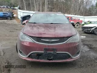 ✅ 2017 Chrysler Pacifica Limited • VIN: 2C4RC1GG7HR771743 • Lot: 92832315. Wystawiony na Copart z przebiegiem 161 500 mil. Bezpłatny archiwum sprzedaży aukcyjnych z USA i szczegółowy raport historii pojazdu na DreamBid. Zdjęcie 5.