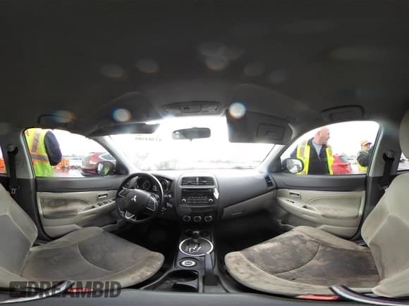 ✅ 2017 Mitsubishi Outlander ES • VIN: JA4AR3AU1HZ002564 • Лот: 42384509. Опубликован ранее на IAAI с пробегом 157 669 миль. Бесплатный доступ к архиву аукционных продаж из США и подробный отчёт об истории автомобиля на DreamBid. Изображение 19.