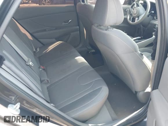 ✅ 2021 Hyundai Elantra SEL • VIN: 5NPLM4AG2MH051822 • Лот: 43142668. Опубликован ранее на IAAI с пробегом 79 551 миль. Бесплатный доступ к архиву аукционных продаж из США и подробный отчёт об истории автомобиля на DreamBid. Изображение 8.