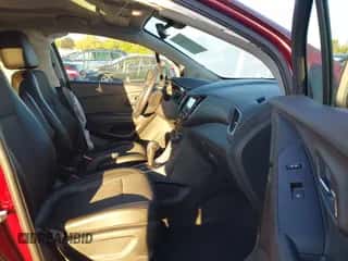 2017 Chevrolet Trax LT с VIN 3GNCJLSB1HL239234, выставлен на аукционе IAAI как лот 43417046 с пробегом 56 996 миль миль и . История ставок и продаж доступна на DreamBid. Изображение 5.