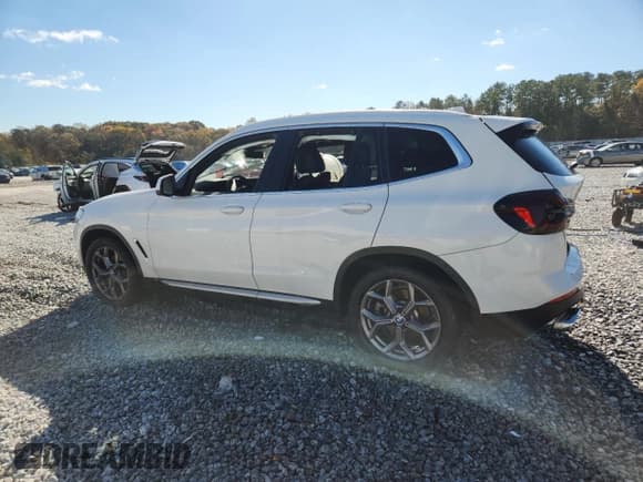 ✅ 2022 BMW X3 sDrive30i • VIN: 5UX43DP07N9K46390 • Lot: 92052095. Wystawiony na Copart z przebiegiem Nie podano. Bezpłatny archiwum sprzedaży aukcyjnych z USA i szczegółowy raport historii pojazdu na DreamBid. Zdjęcie 2.
