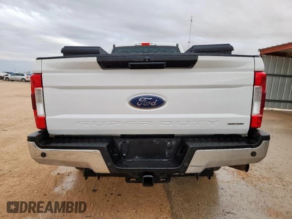 ✅ 2017 Ford F-250 XL • VIN: 1FT7X2B69HEE65222 • Lot: 91474865. Listed on Copart with 144,374 mi. Free auction sales archive from the USA and detailed vehicle history report at DreamBid. Image 6.