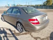 ✅ 2009 Mercedes-Benz C 300 Sport • VIN: WDDGF81X69R076392 • Lot: 43675604. Wystawiony na IAAI z przebiegiem 94 555 mil. Bezpłatny archiwum sprzedaży aukcyjnych z USA i szczegółowy raport historii pojazdu na DreamBid. Zdjęcie 3.