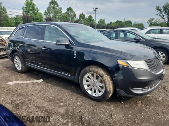 ✅ 2015 Lincoln MKT • VIN: 2LMHJ5NK0FBL01933 • Лот: 63647925. Опубликован ранее на Copart с пробегом 198 227 миль. Бесплатный доступ к архиву аукционных продаж из США и подробный отчёт об истории автомобиля на DreamBid. Изображение 4.
