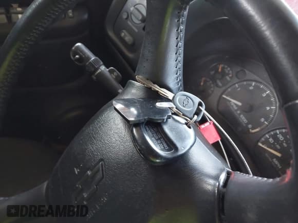 ✅ 2004 Chevrolet S-10 LS • VIN: 1GCDT13X74K132576 • Лот: 41593818. Опубликован ранее на IAAI с пробегом 88 511 миль. Бесплатный доступ к архиву аукционных продаж из США и подробный отчёт об истории автомобиля на DreamBid. Изображение 11.