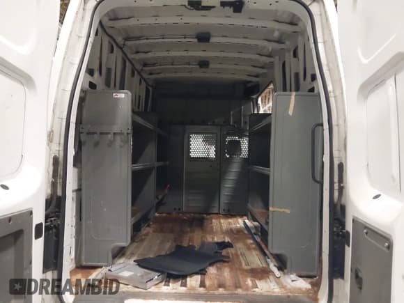 ✅ 2015 Nissan NV S • VIN: 1N6BF0LX8FN803955 • Lot: 42998066. Wystawiony na IAAI z przebiegiem 151 056 mil. Bezpłatny archiwum sprzedaży aukcyjnych z USA i szczegółowy raport historii pojazdu na DreamBid. Zdjęcie 8.