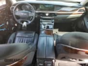 ✅ 2017 Genesis G90 Premium • VIN: KMHG34JA7HU033131 • Lot: 66676525. Wystawiony na Copart z przebiegiem 53 117 mil. Bezpłatny archiwum sprzedaży aukcyjnych z USA i szczegółowy raport historii pojazdu na DreamBid. Zdjęcie 8.