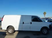 ✅ 2018 Chevrolet Express Cargo • VIN: 1GCWGAFP0J1287769 • Lot: 42814645. Wystawiony na IAAI z przebiegiem 152 506 mil. Bezpłatny archiwum sprzedaży aukcyjnych z USA i szczegółowy raport historii pojazdu na DreamBid. Zdjęcie 13.