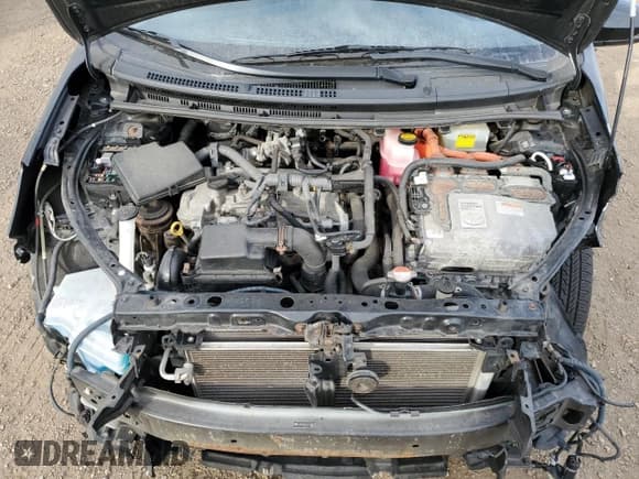 ✅ 2016 Toyota Prius One • VIN: JTDKDTB31G1120870 • Lot: 91081285. Listed on Copart with 107,719 mi. Free auction sales archive from the USA and detailed vehicle history report at DreamBid. Image 11.