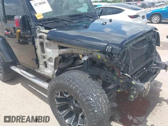 ✅ 2017 Jeep Wrangler Sport • VIN: 1C4AJWAG5HL704723 • Lot: 42748885. Wystawiony na IAAI z przebiegiem 42 531 mil. Bezpłatny archiwum sprzedaży aukcyjnych z USA i szczegółowy raport historii pojazdu na DreamBid. Zdjęcie 20.