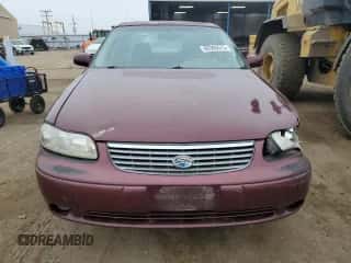 1998 Chevrolet Malibu LS z VIN 1G1NE52M8W6220067, wystawiony jako Copart lot #89385575 z przebiegiem 107 916 mil mil oraz Szkoda całkowita • Salvage title. Historia ofert i sprzedaży dostępna na DreamBid. Obrazek 5.