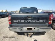 ✅ 2005 Chevrolet Silverado 1500 LS • VIN: 1GCEC19Z35Z296879 • Лот: 76666564. Опубликован ранее на Copart с пробегом 230 791 миль. Бесплатный доступ к архиву аукционных продаж из США и подробный отчёт об истории автомобиля на DreamBid. Изображение 6.